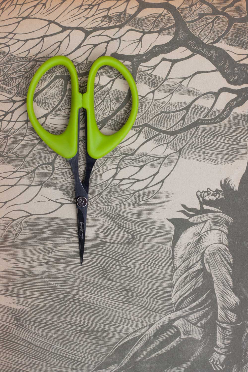 size small microtip scissors